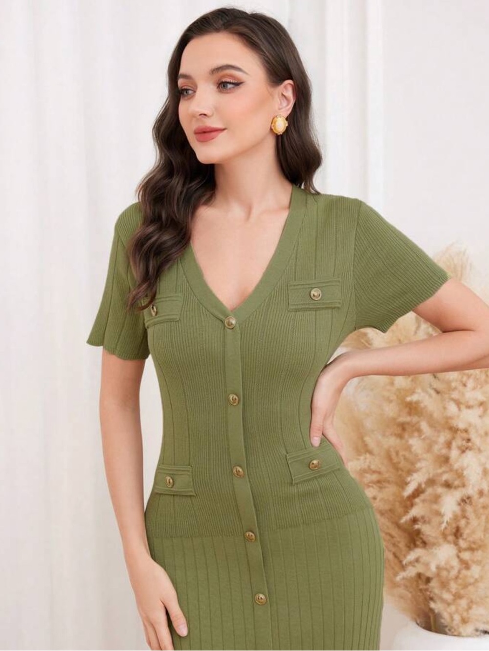 Green Ribbed Button-Front V-Neck Dress - Picture 3 of 4